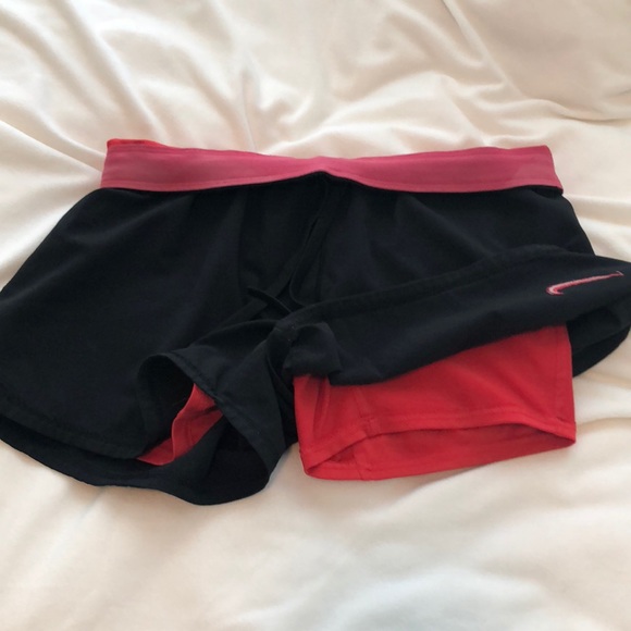 Nike shorts - Picture 3 of 4